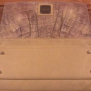 Beth classic miche shell